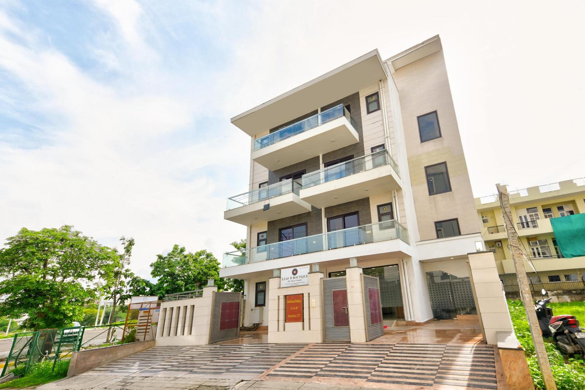 Hotel Leaf 9 Boutique, Near Golf Course Road And Galleria Market Gurgaon Esterno foto
