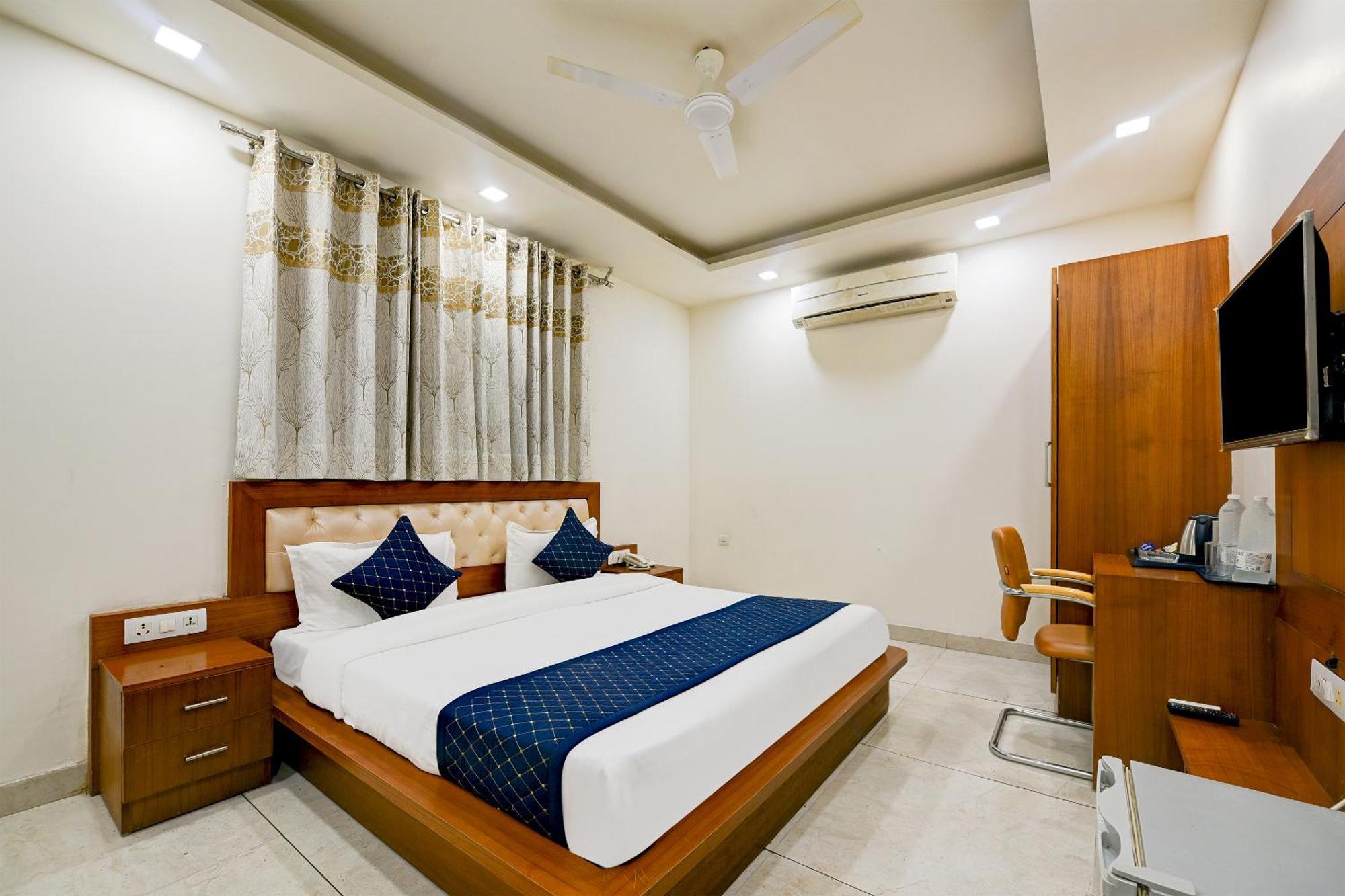 Hotel Leaf 9 Boutique, Near Golf Course Road And Galleria Market Gurgaon Esterno foto