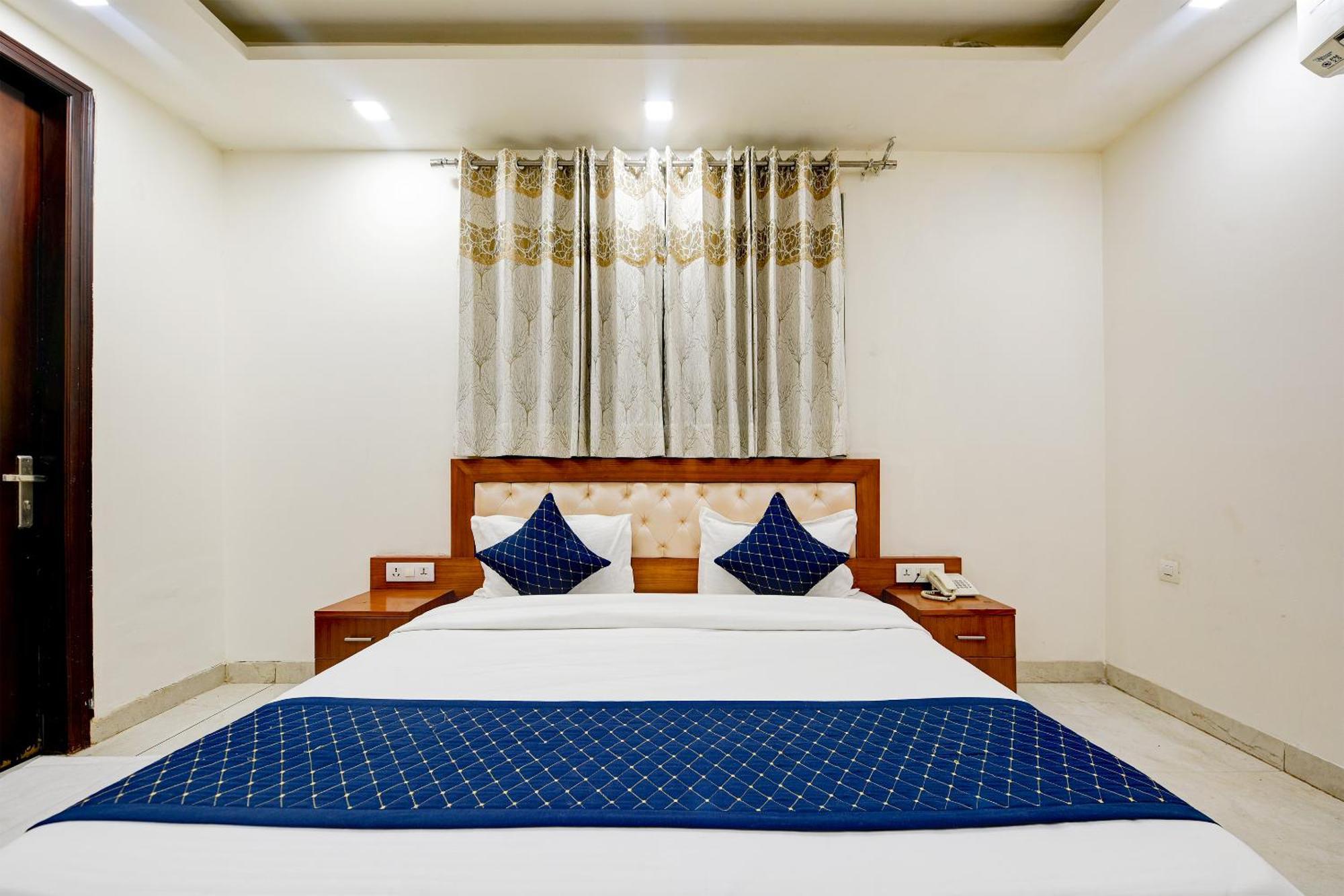 Hotel Leaf 9 Boutique, Near Golf Course Road And Galleria Market Gurgaon Esterno foto