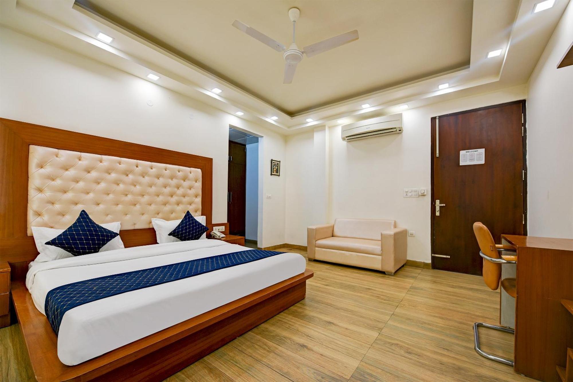 Hotel Leaf 9 Boutique, Near Golf Course Road And Galleria Market Gurgaon Esterno foto