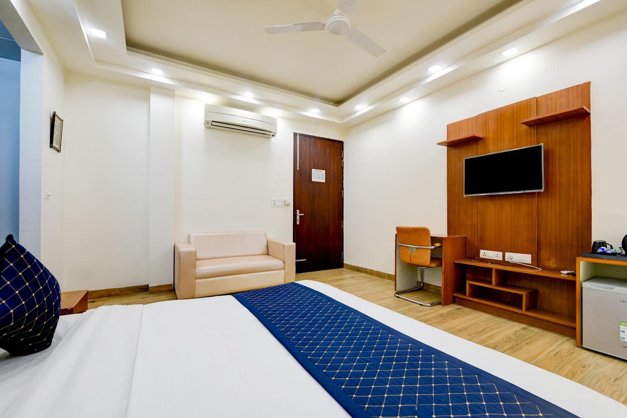 Hotel Leaf 9 Boutique, Near Golf Course Road And Galleria Market Gurgaon Esterno foto